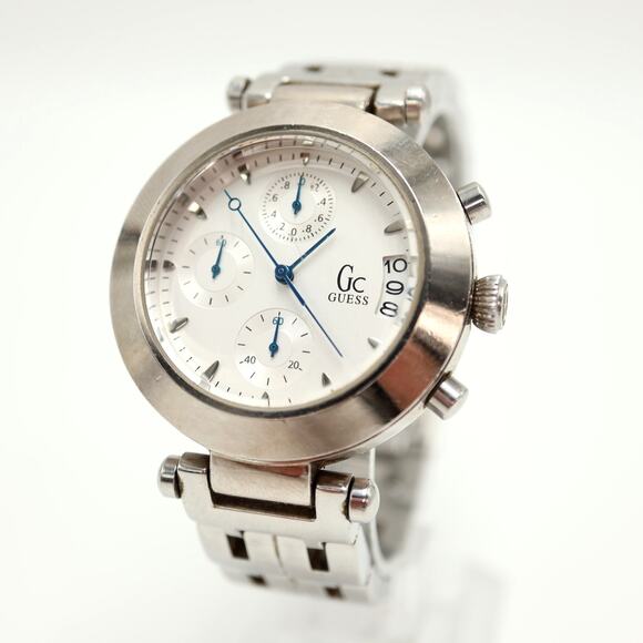 Guess Collection GC Silver Tone 1/10th Sec Chronograph 38mm Watch w New Battery - Picture 1 of 16